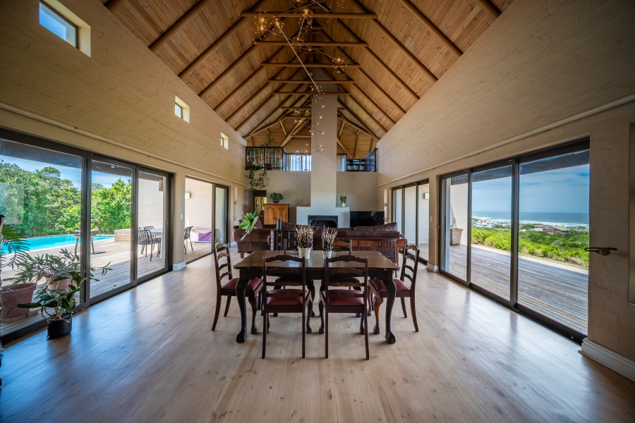 4 Bedroom Property for Sale in St Francis Field Eastern Cape